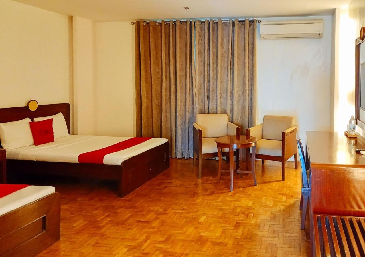 Reddoorz Plus Near Mango Avenue Cebu Room photo